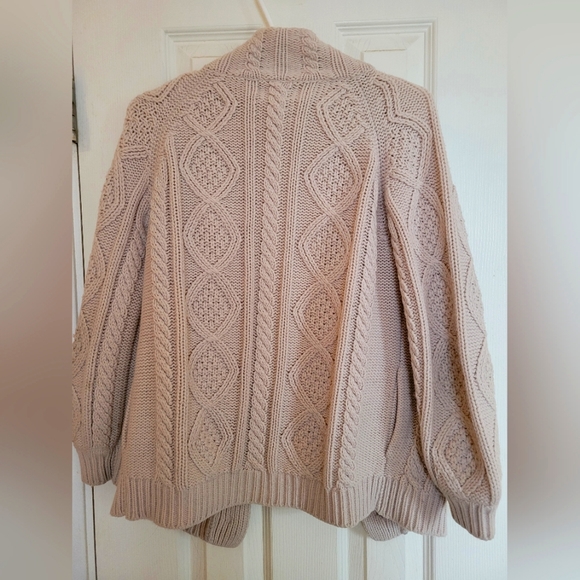 Vintage Cable Knit Cardigan - Picture 2 of 3